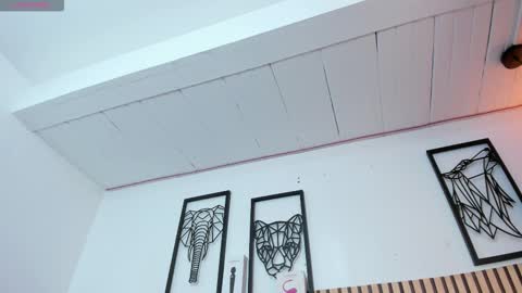 Snapshot of lila_elliot chatting on 10.15.25 Lila online show from 10.15.25