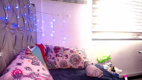 Snapshot of lila_gummy_ chatting on 03.07.25 online show from 03.07.25