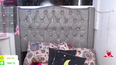 Snapshot of lila_gummy_ chatting on 02.11.26 online show from 02.11.26