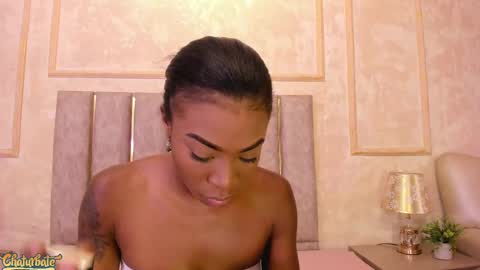 lila bailey  online show from 09.12.25