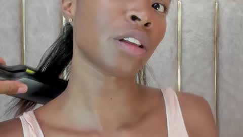 lila bailey  online show from 12.17.25