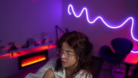 Rebecca online show from 02.18.26