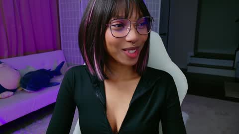 evie online show from 02.05.25