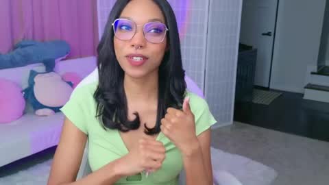 evie online show from 03.24.26