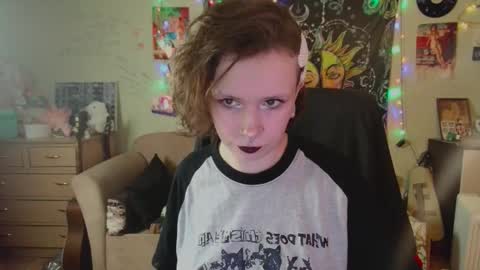 Lil online show from 09.19.25