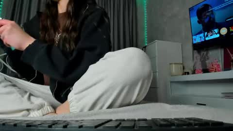 Snapshot of lilflexxy chatting on 04.11.26 lilflexxy online show from 04.11.26