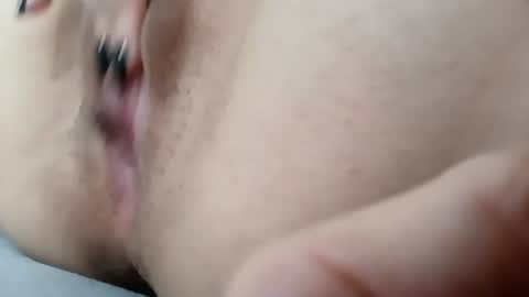 Snapshot of lili369369 chatting on 06.25.26 lili369369 online show from 06.25.26