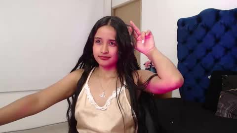 Lili online show from 10.17.25