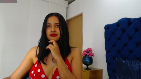 Snapshot of lili666_ chatting on 05.10.26 Lili online show from 05.10.26