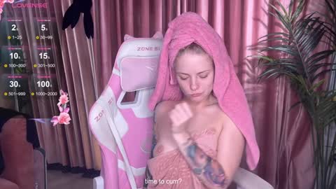 Lili online show from 09.16.25