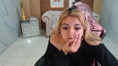 Snapshot of lili_conor_s chatting on 02.19.25 Lili online show from 02.19.25