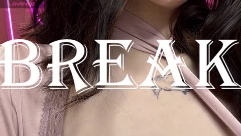 Snapshot of lili_flowerr chatting on 02.20.25 Lilli follow me kiss online show from 02.20.25