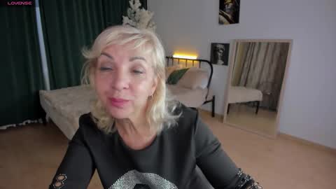 Lilia online show from 11.18.25