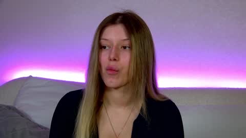 Mia online show from 01.28.25