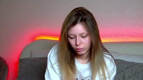 Mia online show from 02.02.25