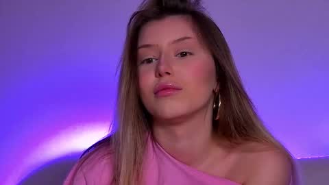 Mia online show from 02.24.25