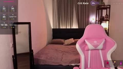 Snapshot of lilian_wood chatting on 02.10.26 Kate online show from 02.10.26