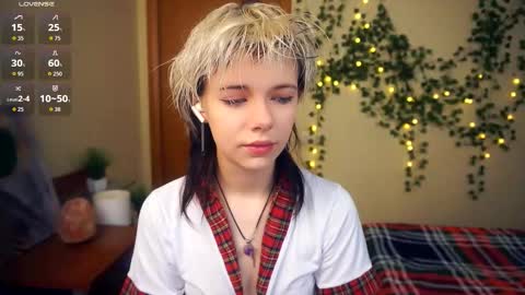 Lilian online show from 09.16.25