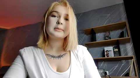 Snapshot of lilianniimi chatting on 02.27.26 Nana online show from 02.27.26