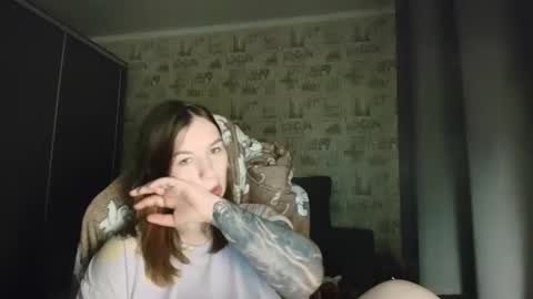 liliawoolf online show from 04.16.26