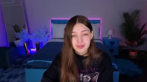 Lili Bakery online show from 12.15.25