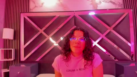  Lili  online show from 01.20.25