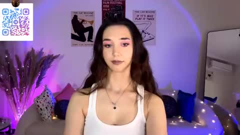 Snapshot of lilihalvorsen chatting on 06.30.26 Lina online show from 06.30.26