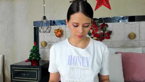 LilyJensen online show from 12.21.25