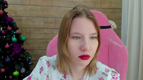 LiliLinn online show from 12.22.25