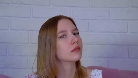 LiliLinn online show from 07.03.26