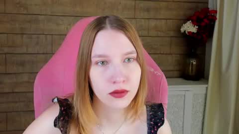 LiliLinn online show from 07.06.26