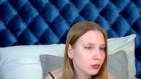 LiliLinn online show from 07.09.26