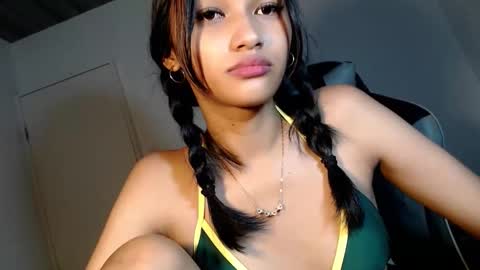 Chloe online show from 02.04.26