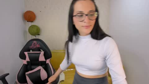 Leidy online show from 12.27.24