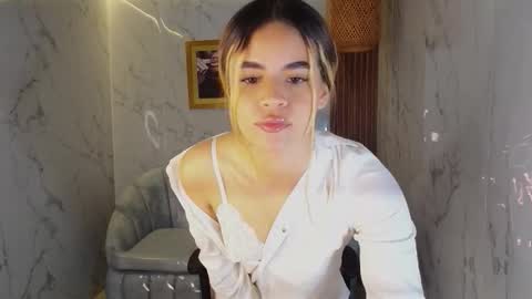 Snapshot of lilith4_s chatting on 09.18.25 Lilith online show from 09.18.25