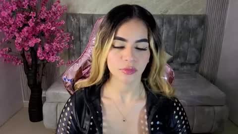 Snapshot of lilith4_s chatting on 10.29.25 Lilith online show from 10.29.25