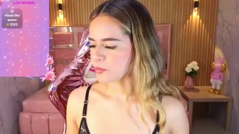 Snapshot of lilith4_s chatting on 11.29.25 Lilith online show from 11.29.25