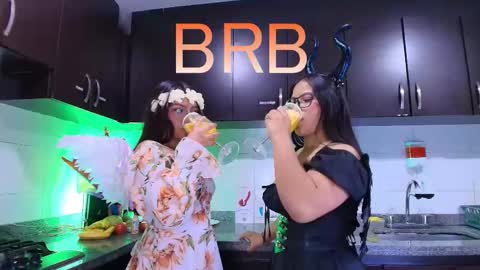 Lilith and Khloe  online show from 11.11.25