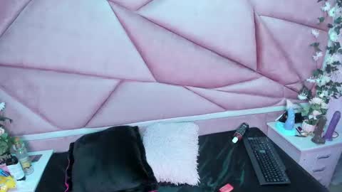 lilith cooper20 online show from 01.09.25