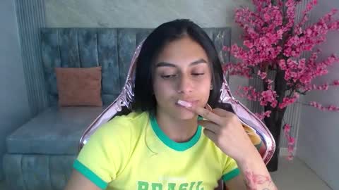 Snapshot of lilith_petit_sub chatting on 01.25.25 Lilith online show from 01.25.25