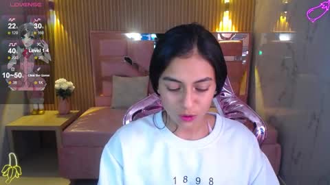 Snapshot of lilith_petit_sub chatting on 03.08.25 Lilith online show from 03.08.25