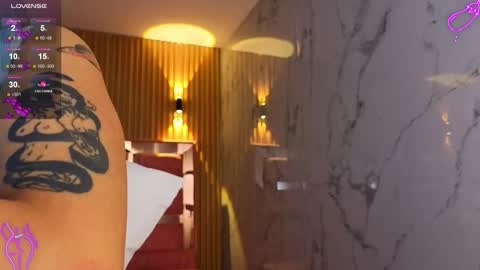 Snapshot of lilith_petit_sub chatting on 09.12.25 Lilith online show from 09.12.25