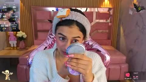 Snapshot of lilith_petit_sub chatting on 10.31.25 Lilith online show from 10.31.25