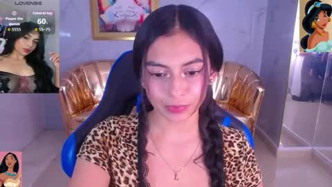 Snapshot of lilith_petit_sub chatting on 11.28.25 Lilith online show from 11.28.25