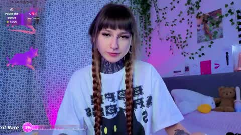 Snapshot of lilith_poison chatting on 05.15.26 lilith_poison online show from 05.15.26