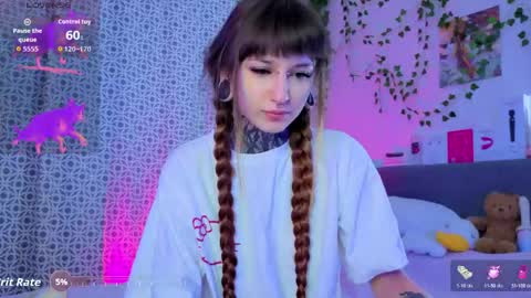Snapshot of lilith_poison chatting on 05.16.26 lilith_poison online show from 05.16.26