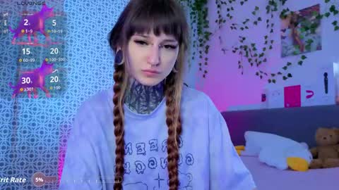 Snapshot of lilith_poison chatting on 05.17.26 lilith_poison online show from 05.17.26