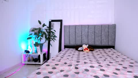 Snapshot of lilith_skinny1 chatting on 09.17.25 Lilith online show from 09.17.25