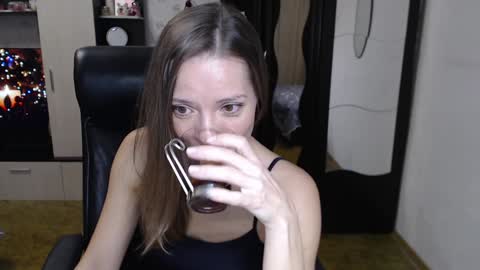 lilith small21 online show from 12.10.24