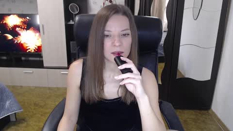 lilith small21 online show from 12.18.24